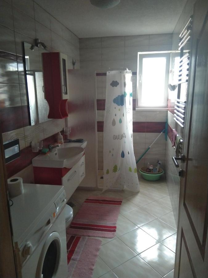 Апартаменты Apartman Royal Зеница Экстерьер фото